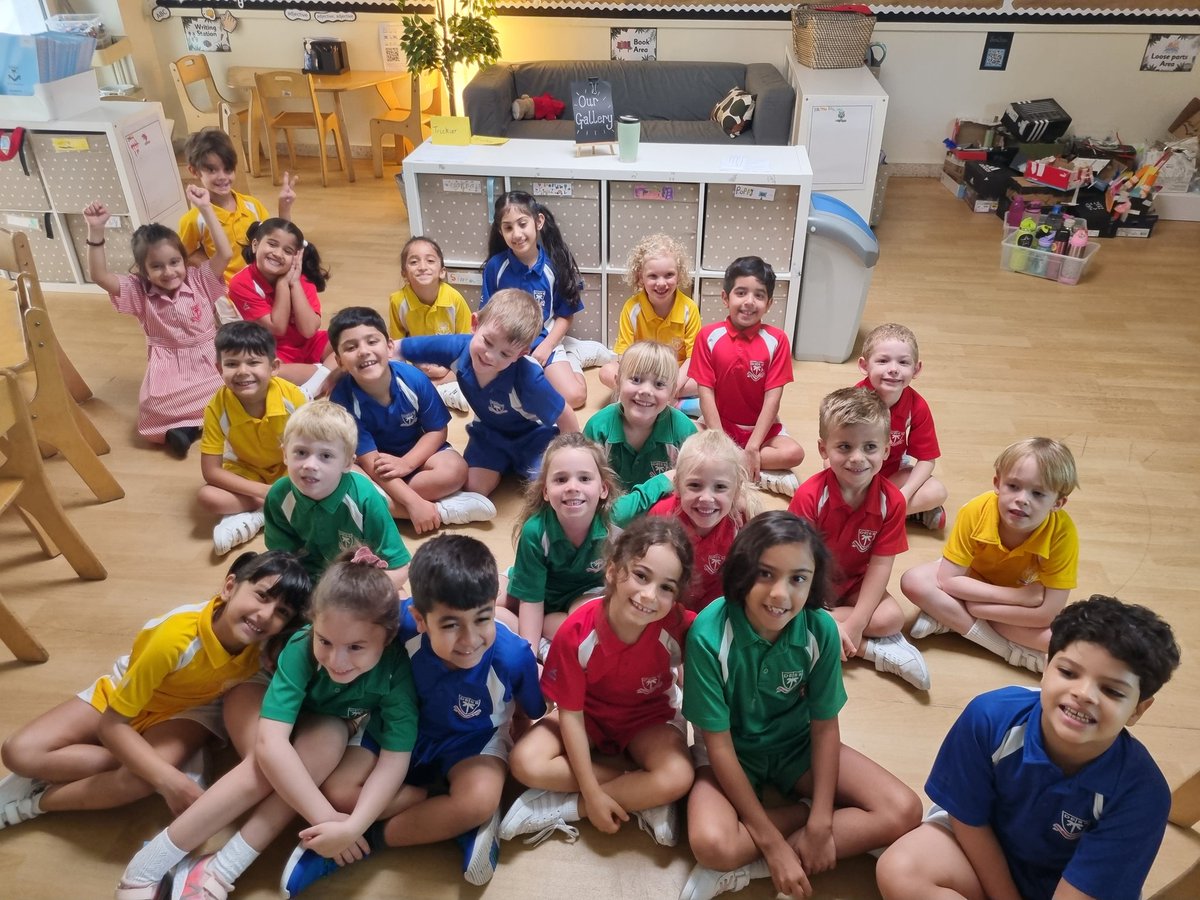 DESSyear2's tweet photo. What a wonderful way to start the day ππ #DESSYear2Blue #BigSmiles #NoMasks https://t.co/Ffrp311Ka1