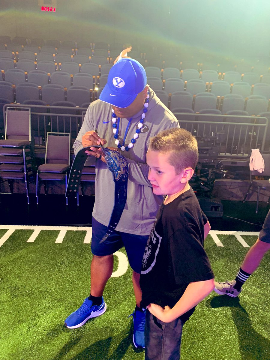 Great time with <a href="/BYUfootball/">BYU FOOTBALL</a> tonight!  Big thanks to <a href="/byuequipment/">BYU EQ</a> <a href="/x_hems/">Hemā Heimuli Jr.</a> <a href="/kalanifsitake/">Kalani F Sitake</a> <a href="/HarrisLachance/">Harris LaChance</a> <a href="/gregwrubell/">Greg Wrubell</a> for the hospitality. Love you guys!🤙 #SwaggerBelt
