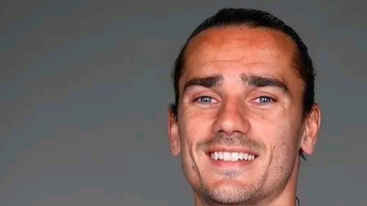 ntawiharaphael_'s tweet photo. 🚨Mshambuliaji Wa Atletico de Madrid Mfaransa🇫🇷 Antoine Griezmann Ametajwa Kama Mchezaji Bora Katika Timu Hiyo Kwa Mwezi September.

Mechi Alizocheza Mwezi Huu:

Dakika 27 vs Real Sociedad.
Dakika 29 vs Porto.
Dakika 27 vs C Vigo.
Dakika 27 vs Leverkusen
Dakika 90 vs Madrid https://t.co/LOiMJsVSJq