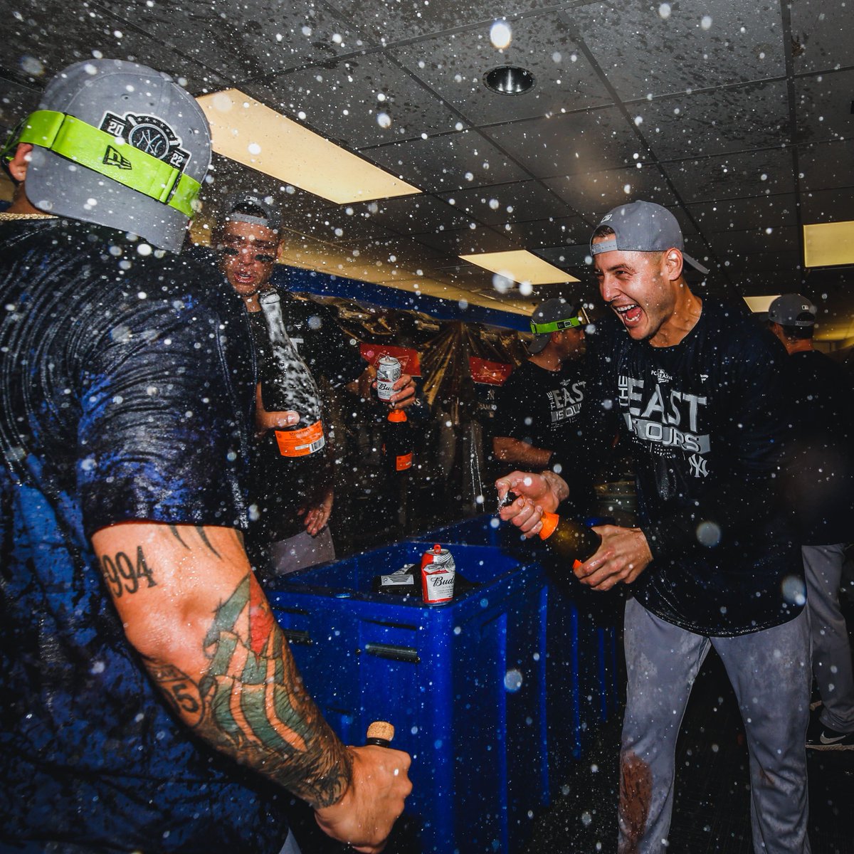Yankees's tweet photo. What's poppin'?

#RepBX https://t.co/kyaNf7dkjL