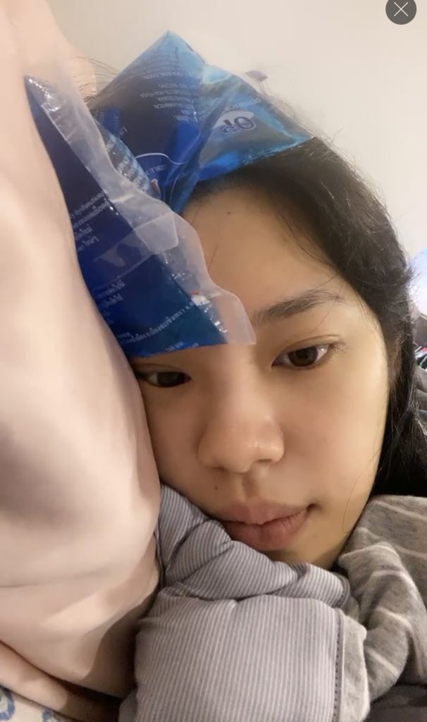 V2Capture's tweet photo. ขอค่ายารักษาหัวปูดคนละ 1 โทเค่นค่ะมัมหมี 

#CherprangBNK48
#CherprangAreekul
#TeamItsLife https://t.co/hPzhP3BBTr