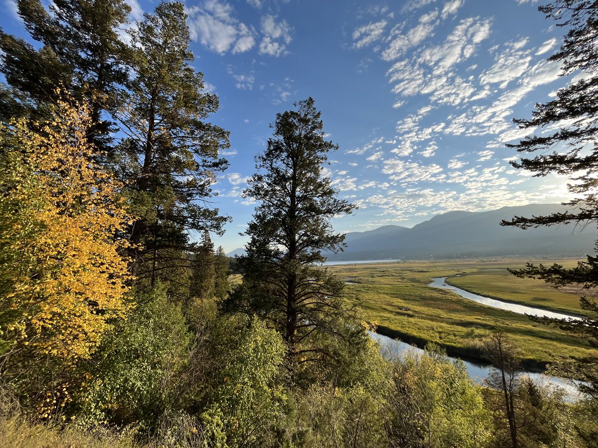 This working in the #canadianrockies in the fall is pretty good in my books!
