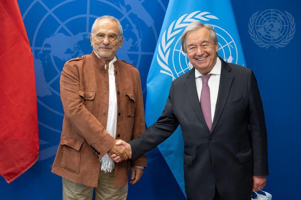 Pleased to meet with @UN Secretary-General @antonioguterres on the last day of #UNGA77 🇺🇳🇹🇱 #UNGA  #TimorLeste