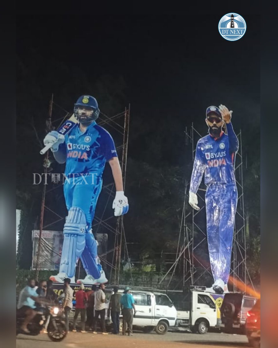 dt_next's tweet photo. Cut outs of Indian cricket players placed in Thiruvananthapuram ahead of India vs South Africa match happening there tonight. 

@IamSanjuSamson #INDvsSA #IndiavsSouthAfrica #India #SouthAfrica #Thiruvananthapuram #Cricket #INDvsSAmatch #SanjuSamson #Viratkohli #RohitSharma https://t.co/xE7mNJ01OC
