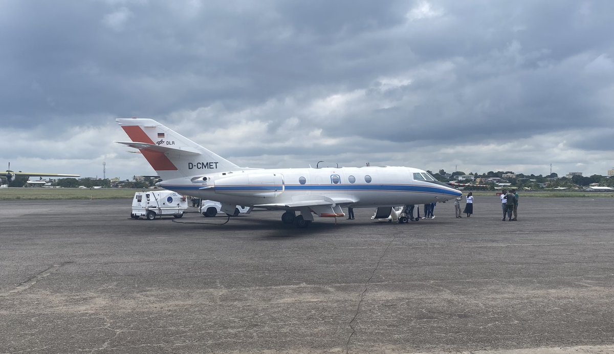 AGEOS5's tweet photo. Cette mission scientifique a consisté à mesurer les émissions de méthane effectuées dans les domaines miniers et pétroliers à l'aide d'un aéronef, véritable laboratoire volant de l'agence spatiale Allemande @DLR_de. https://t.co/viYK4nECtJ