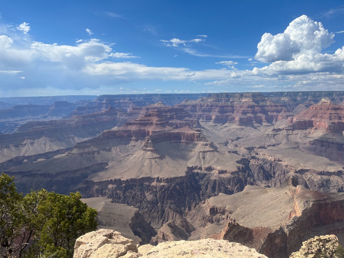 Grand Canyon National Park

You'll like our videos, too. Subscribe today! 👉👉🎥 youtube.com/c/campbrood?su… 🎥👈👈 

 #travelwithus #naturephoto #photodaily #travelawesome #rvtrip #hikewithme #biketrip #grandcanyon #hiking #love #travel #WednesdayMotivation