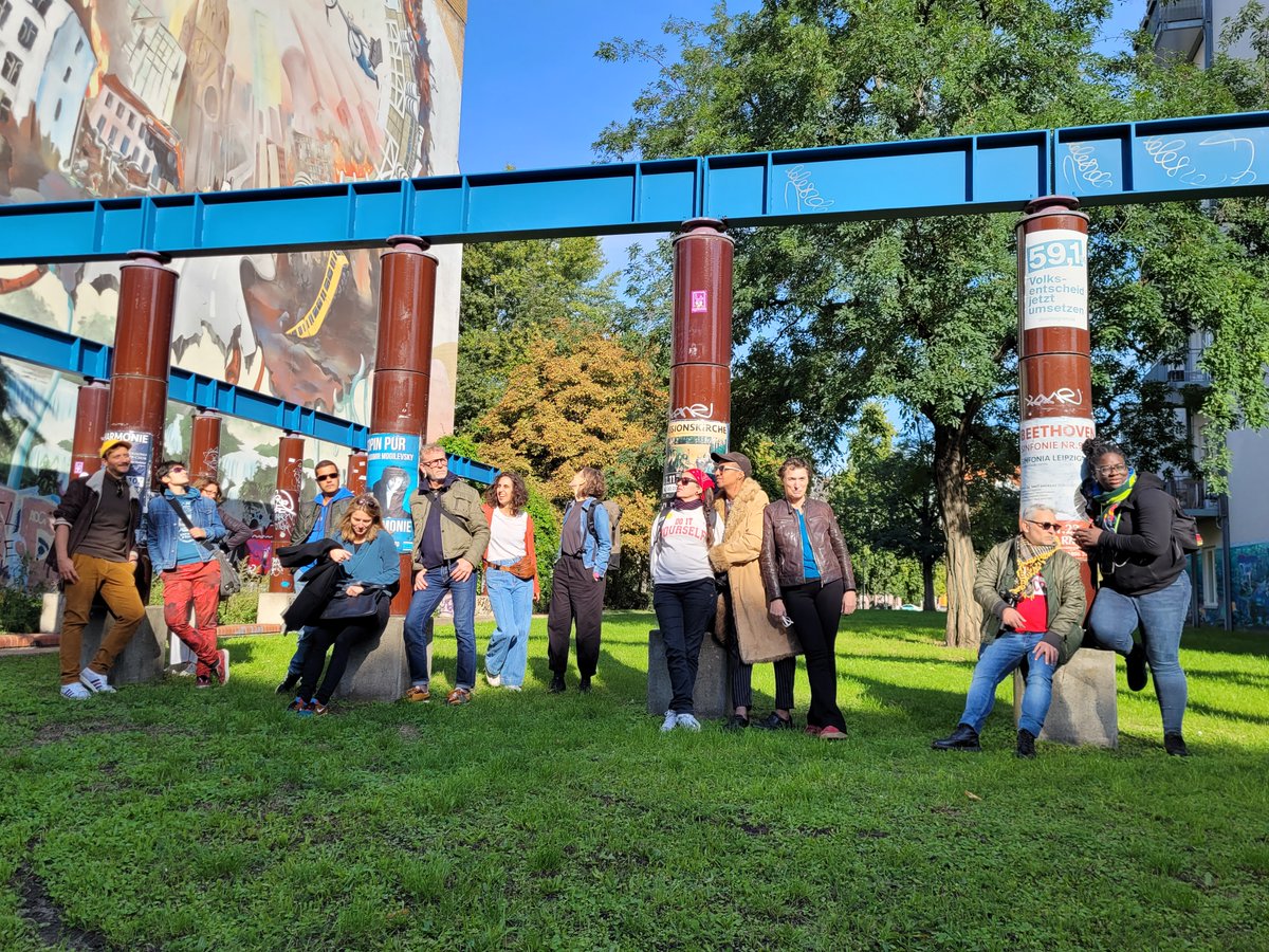 SambaResille's tweet photo. Art against / l'art en contre #2 - du 19 au 25 sept - Après Helsinki, Samba Résille était à Berlin autour des questions d'inclusion. Rencontres et échanges, workshops ....
@ErasmusplusFR @UEFrance @EuropeanCommiss @womex @Karneval_DK @Toulouse #Europe #ErasmusPlus https://t.co/paOTcPANBQ