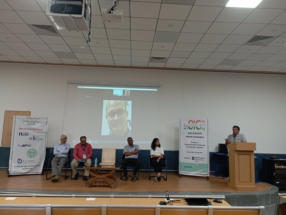 JahanSayda's tweet photo. Last session of this amazing program #insig2022. Glad to being a part of this journey
#bd_sig #bdsig #internetsociety https://t.co/SCLrjk93Ow