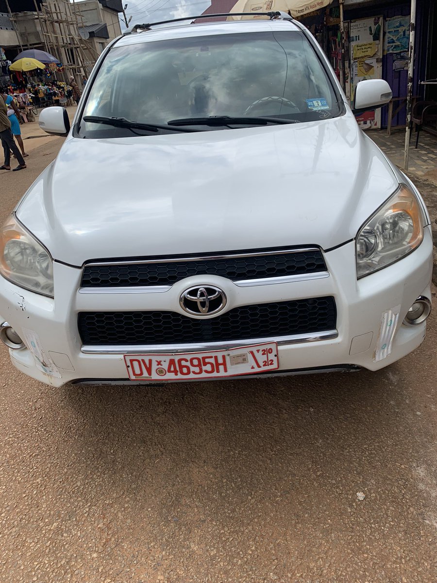 BeeBoateng's tweet photo. For sale https://t.co/JhNwj1WwTE
