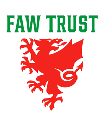 HuddlePontyTown's tweet photo. ⚽️💜🐉Huddle is back for week two today @USWSport Park🐉💜⚽️

Huddle is a free @FAWTrust initiative to get 5-12 yr old girls playing football &amp; we hope you can join us.

* Wednesdays 4.30-5.30pm ✔️
* New players welcome ✔️
* Just turn up ✔️

For more info: https://t.co/achfkbhOyO https://t.co/MoaQlz0rCq
