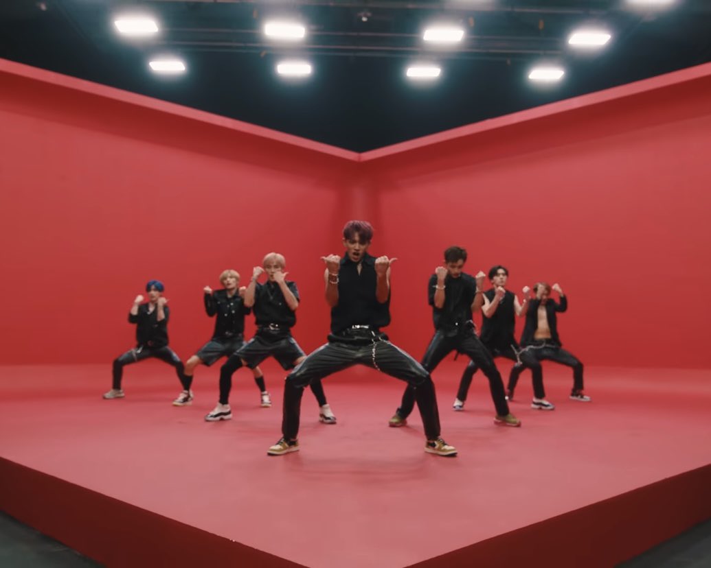 yaen on Twitter "do you know how strong lucas core is for him to dance