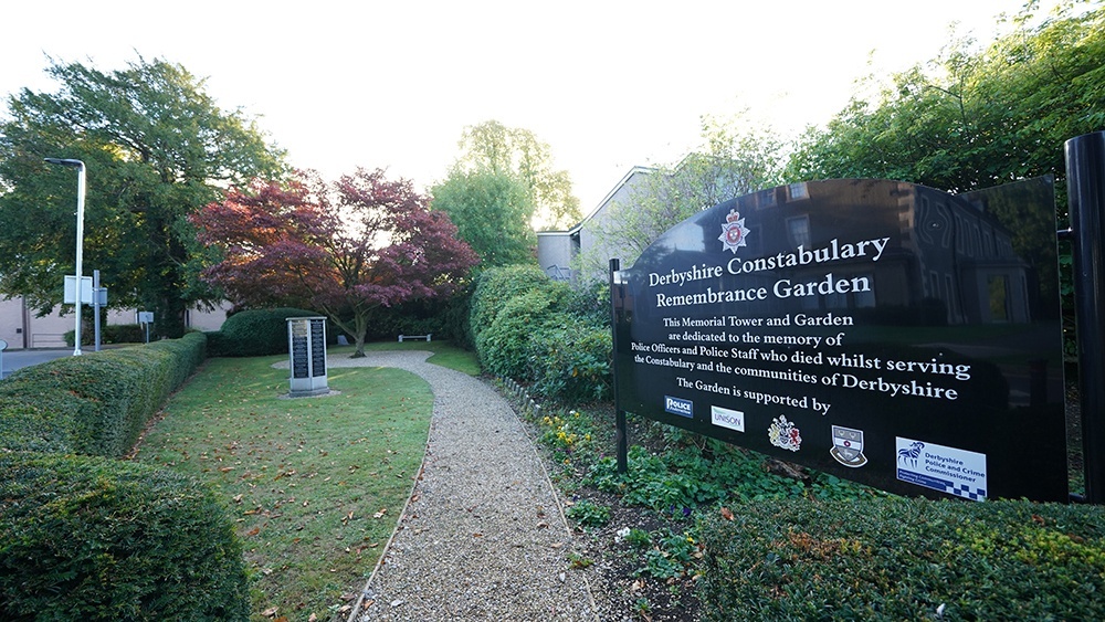 Derbyshire Police tweet media