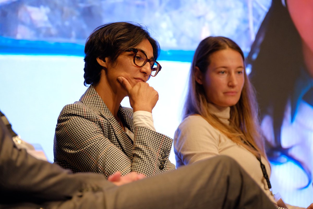 Europeanaeu's tweet photo. How the #DataSpace for cultural heritage is linked to #ClimateAction #ClimateJustice and #SocialJustice is at the heart of our panel discussion. Would you like to find out more about how Europeana will work on the data space? https://t.co/8OVzPLhTWK
#Europeana2022 https://t.co/82qLq1hpB8