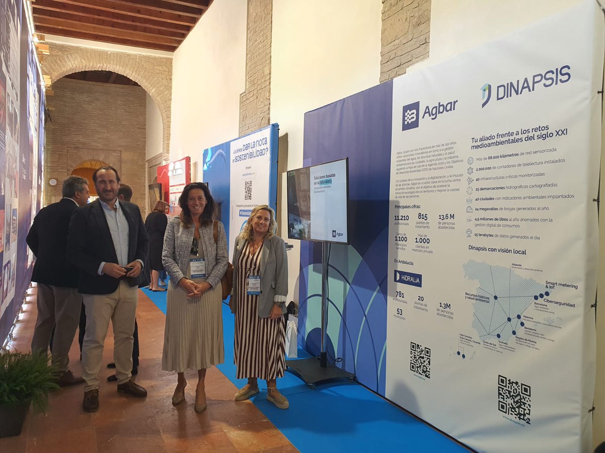 InfoHidralia's tweet photo. 📸 Hoy estamos en el XXXVI Congreso @AeasAgua
🤝 En nuestro espacio expositivo hemos recibido la visita de representantes de @AndaluciaJunta y de @ayuncordoba_es junto a nuestra directora general, @mancha_mati, y el director de #Desarrollo de Negocio de @Agbar, Joaquín Pérez Novo https://t.co/W9W8ONkTZz