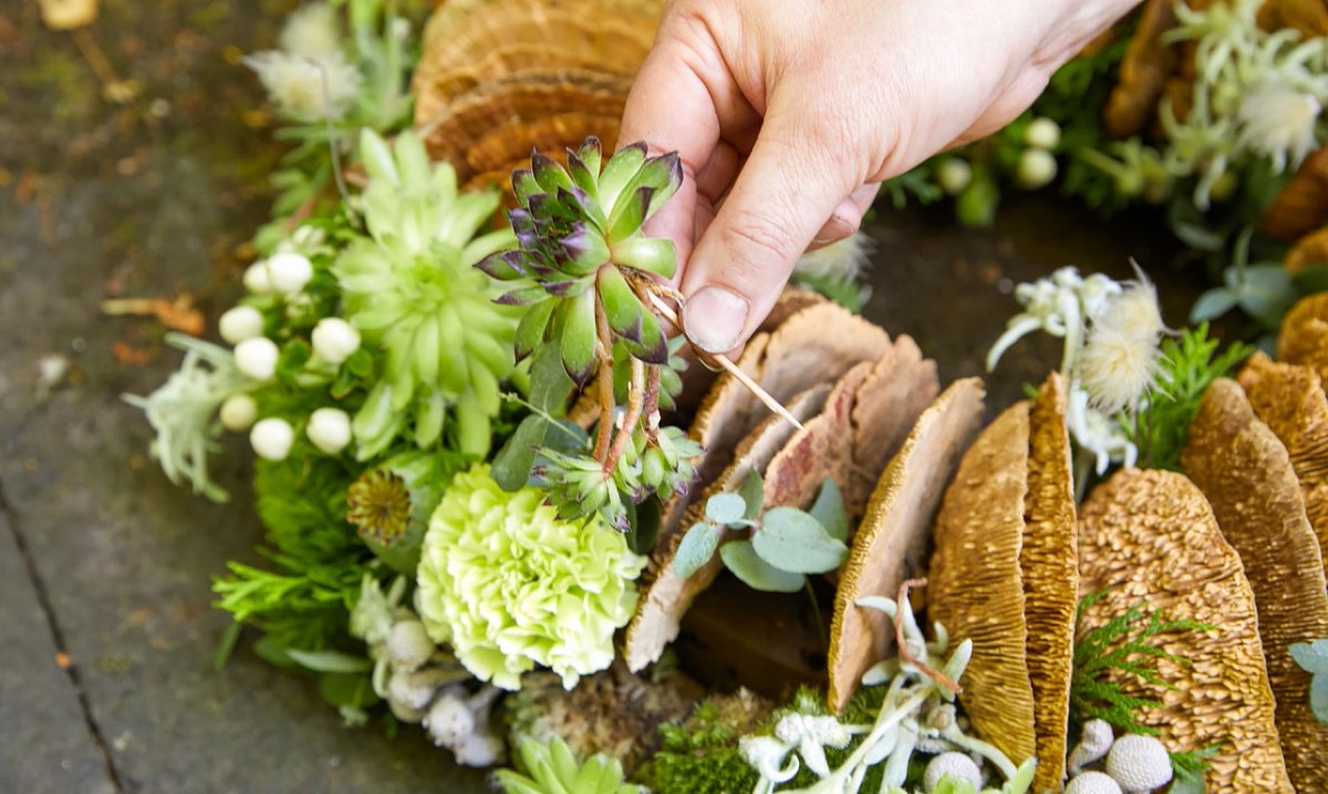 🍂 Read the latest newsletter from FLORINT:  mailchi.mp/florint/news-f…

With articles on: EUROPA CUP 2022 | Natural Funeral Floristry | Grandparent's Day | German Florist Championship | FLORINT General Assembly