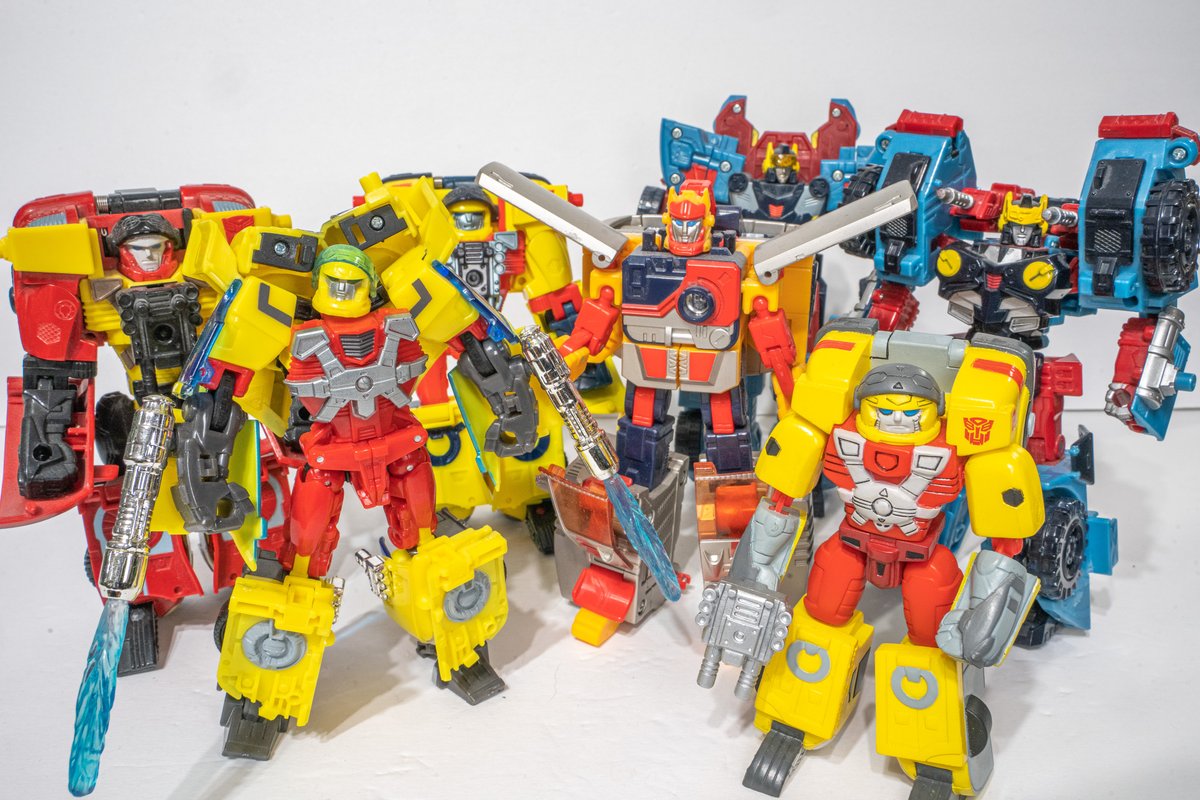 sparksideYRQRM0's tweet photo. A bunch of Hot Shots
#transformers #transformerscollection #toyphotography #hasbro #takara #actionfigures #transformer #autobot #decepticon #autobots #decepticons #armada #transformersarmada #mincons #minicon #micronlegend #unicrontrilogy #UT #vintage #vintagetransformers https://t.co/8kLxFyAyO0