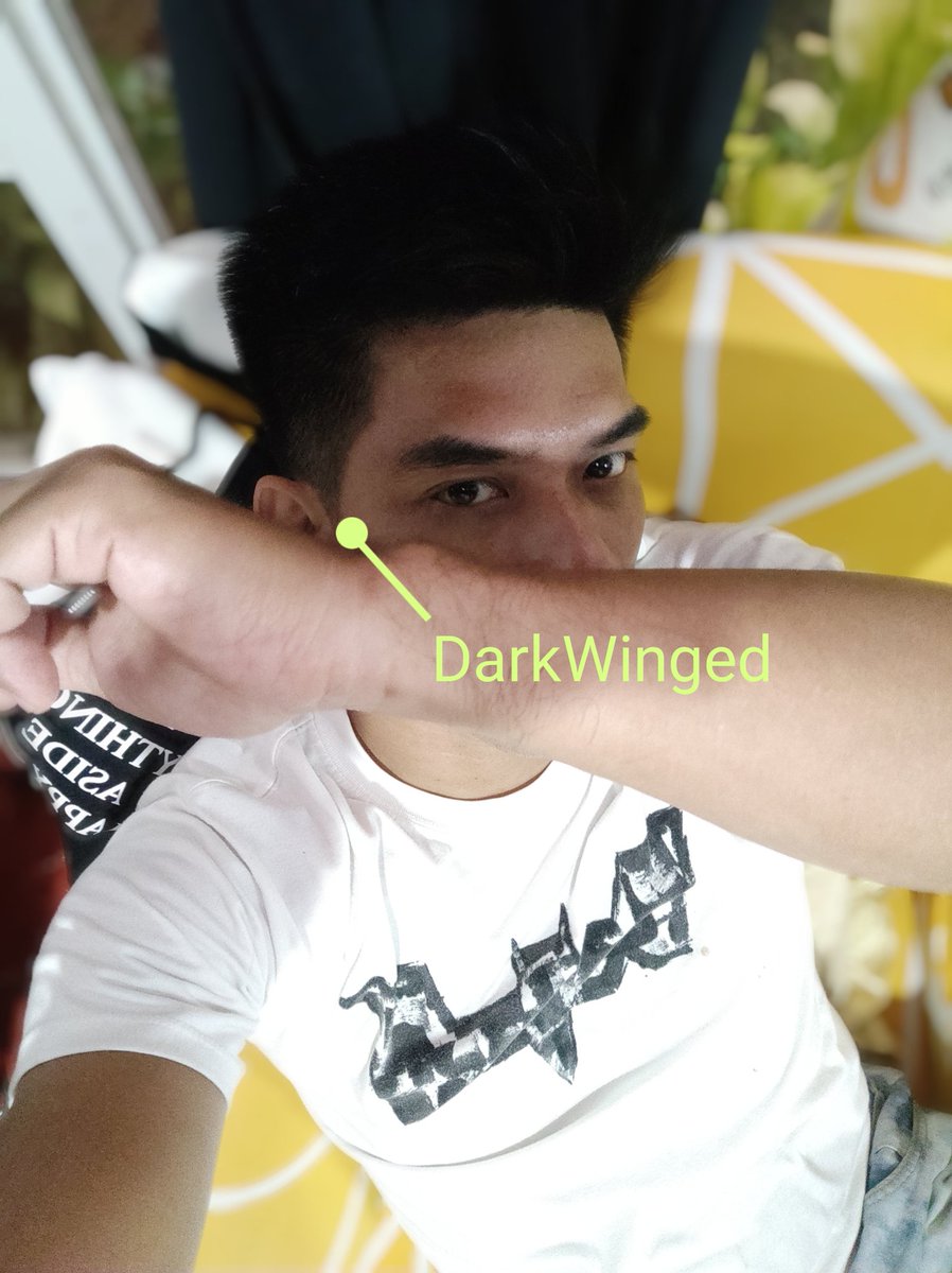 DarkWinged88's tweet photo. Makuha ka sa tingin. https://t.co/jckiLxW6BW