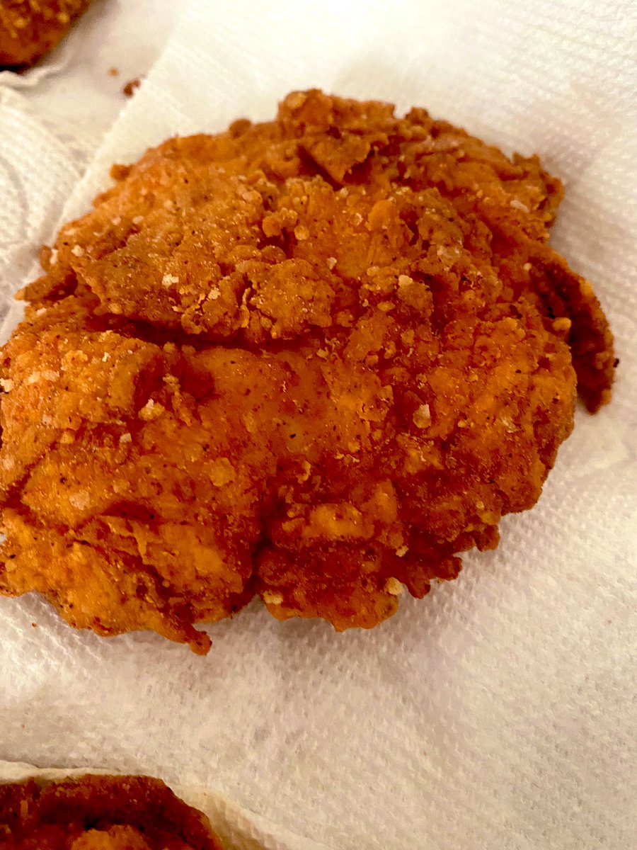 raider_rob24's tweet photo. 2/2 Homemade Chicken Sandwich. Enjoy! #thebenmallershow #cookingwithroberto👨🏻🍳 @benmaller @Eddieonfox @uhbroncofan https://t.co/BhVkRFm3NX