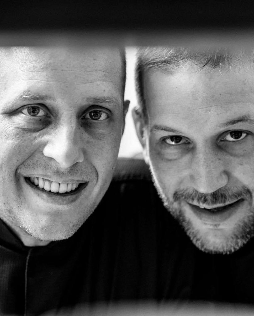petitlugourmand's tweet photo. FLAVEUR ou la latitude des sens de deux frères en parfaite harmonie gastronomique Gaël et Mickaël  Tourteaux orchestrent un constant et brillant quatre mains hors-norme d’une créativité époustouflante en grande élégance et délicatesse #gastronomie #michelin #chef #cotedazurfrance https://t.co/9iZZrSF2ma