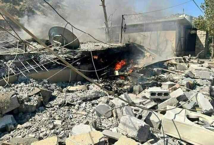 تصویری از ساختمان رادیو و تلویزیون کومله بعد از حمله امروز سپاه... 🇮🇷💪

#برخورد_قاطع