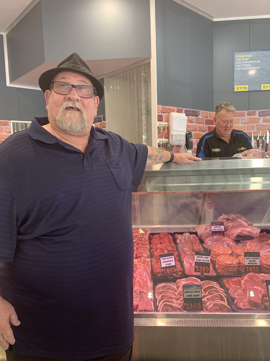RodPerry7's tweet photo. Thanks to the guys at Market City Meats and the One One Podcast. Awesome quality gear. Cheers 👍👍 https://t.co/cDSdp5ejQ6