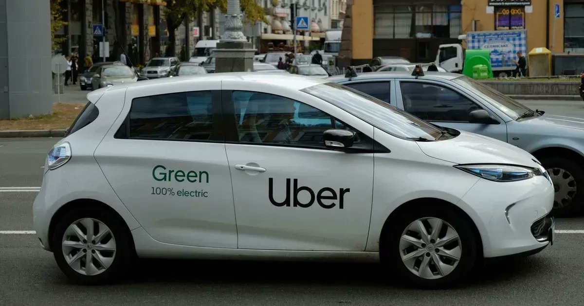 FlashTweet's tweet photo. 1️⃣ [FLASHER] 
@Uber accélère le passage à l'électrique avec @Stellantis https://t.co/YFmFCNHehs v/ @lesnums 

⚡️Le partenariat avec #FreeToMove permettra à Uber d'avancer en France vers son objectif de convertir 50% de sa flotte actuelle 

#TransitionEcologique 
#FlashTweet https://t.co/MHOo0Axln1