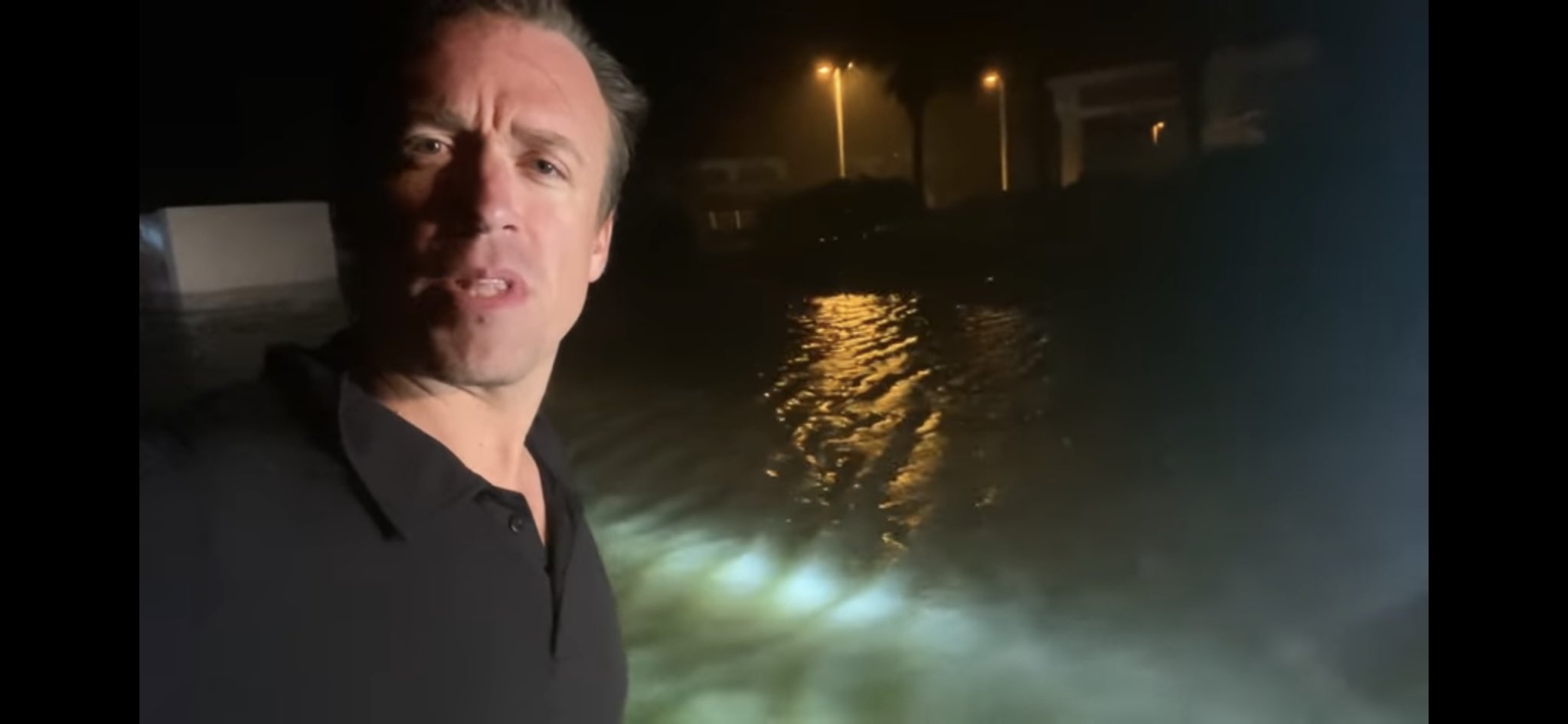 Bobby bushay on Twitter: "Pov: adin IRL hurricane Ian live https://t.co