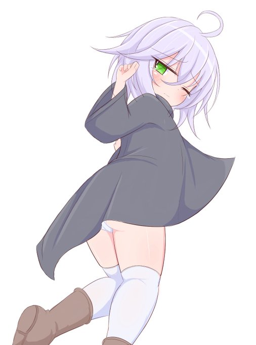 おまけ 

「パンツは見えるようにするべき」
       VS
「あまり見せるとワカメちゃんみたいになるだろ!」

という血みどろの争いが立ち絵を描く度に脳内で行われるのですが今回は後者が勝利したので多分ゲーム中で使わない上着のみ差分を掲載しておきます。 