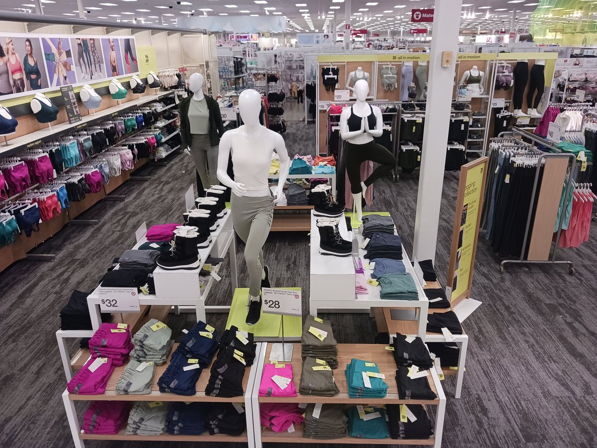 NobodyPutsVisualsInACorner (@putsnobody) on Twitter photo Ladies, leave your man at home, the AIM is full of colors and they're settin' the tone. And all you fellas, leave your girl with her friends, 'cause these prices hella good and need some shoppin' shoppin'❤️🎯👑🐝<a href="/Kay_Moore81/">Kay Moore</a> <a href="/mguraya9/">Manjot Guraya</a> <a href="/aleahmarie19/">Aleah Jacinto</a> <a href="/settoselltarget/">Heather Fountain</a> <a href="/courtshellnu/">Courtney 🎯</a> Ladies, leave your man at home, the AIM is full of colors and they're settin' the tone. And all you fellas, leave your girl with her friends, 'cause these prices hella good and need some shoppin' shoppin'❤️🎯👑🐝<a href="/Kay_Moore81/">Kay Moore</a> <a href="/mguraya9/">Manjot Guraya</a> <a href="/aleahmarie19/">Aleah Jacinto</a> <a href="/settoselltarget/">Heather Fountain</a> <a href="/courtshellnu/">Courtney 🎯</a>