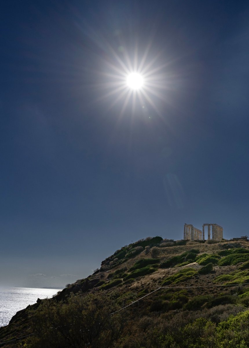 Lojaume's tweet photo. Temple de Posidó, Cap Sunion - Temple of Poseidon, Cape Sounion
Grècia - Greece
#greece #grecia #mitology #mitologia #aegean #egeo #templeofposeidon #capesounion #temple #poseidon #sunset #capesounion #sounion #travelphotography #europe #sunion #history https://t.co/xiIVEjtCMC
