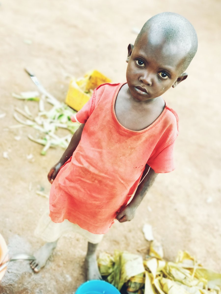 SEE_Uganda's tweet photo. One person may not change the world but you can change the world for one person. 

Bring a smile on these little angels, aid their life. Help them grow their dreams with one act of kindness.@nasdaily save them from hunger. https://t.co/JuYosFWbOL