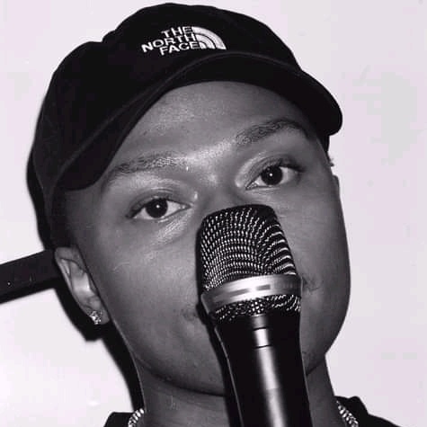 thabiesix's tweet photo. #NewProfilePic https://t.co/nQe1c2vVZu