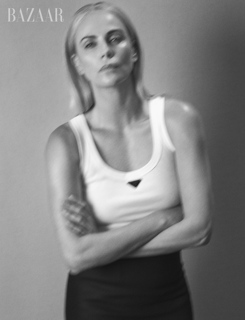 FlyVPN's tweet photo. Charlize Theron some great photos in Harper’s Bazaar US.

Use #FlyVPN to unlock more her movies from anywhere.👉https://t.co/arVBqKv3kp https://t.co/e4Q0NVAXaH