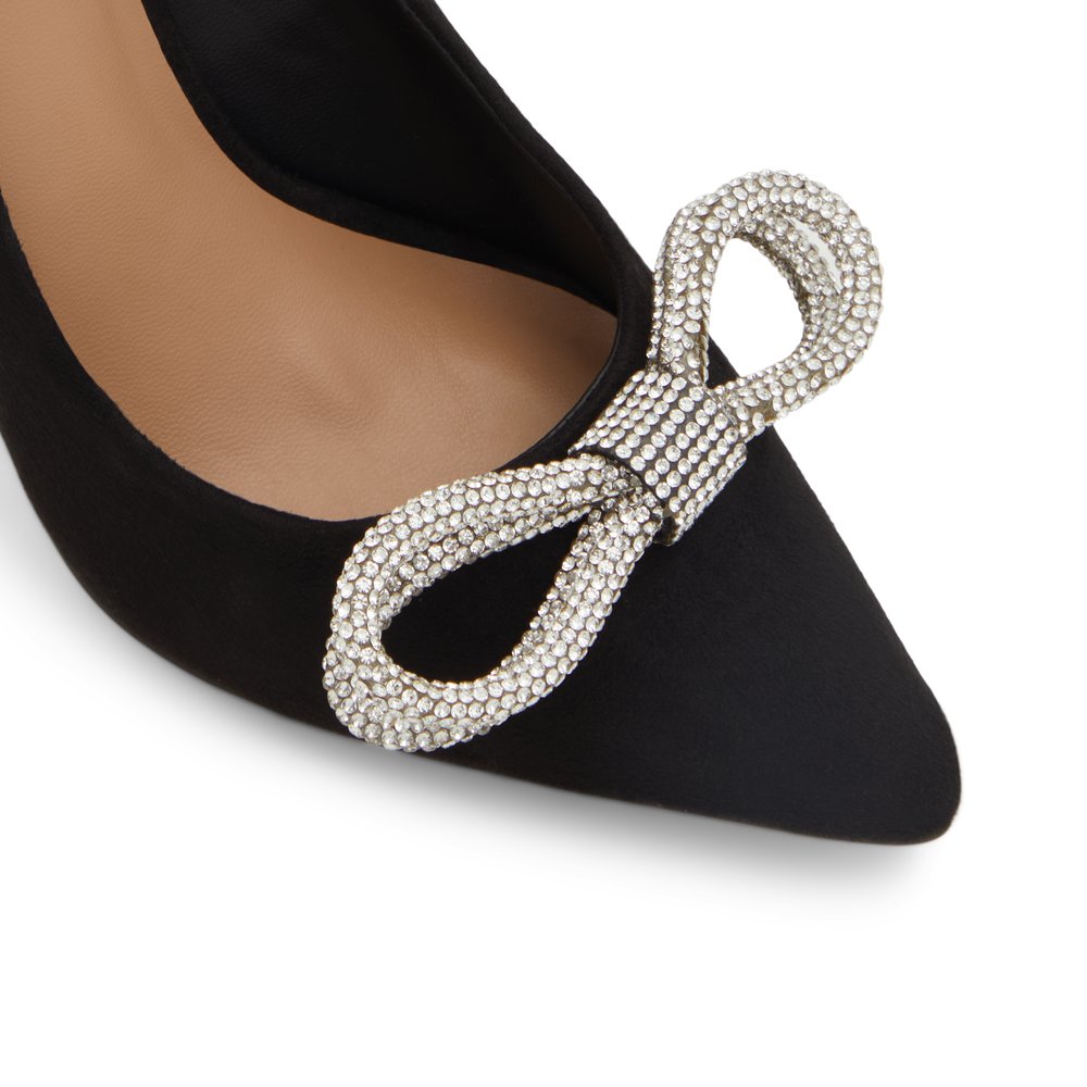 CallitSpring_SA's tweet photo. You're the main event! Stand tall in these heels. We call her CRYSTALLINE. Available online and in store at R899 https://t.co/U0DbAGUe6U
#CallitSpring #CallitSustainable https://t.co/rHL1uIT8Sq