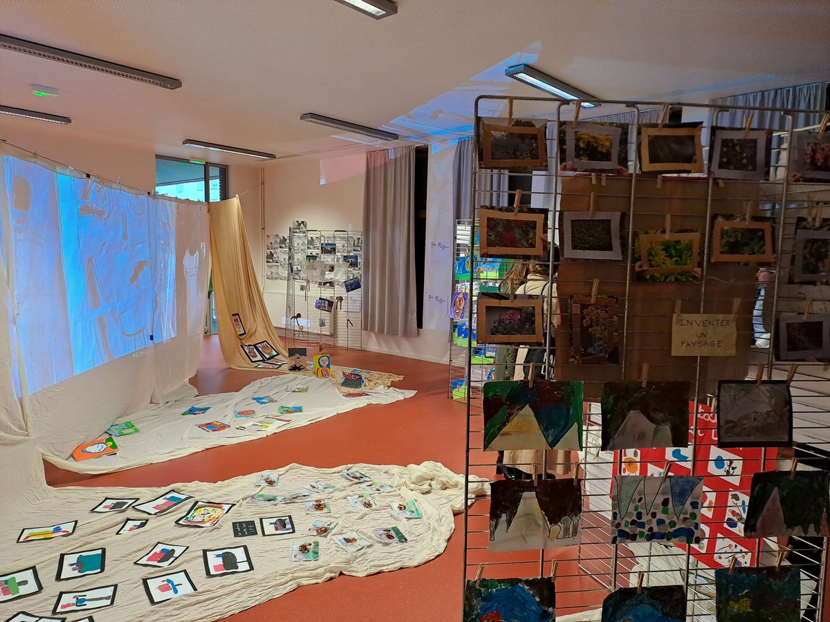 HDelpont's tweet photo. Une très belle soirée dans le REP+ Desnos à Orly. Après l'accueil des nouveaux enseigants du réseau, découverte du magnifique travail réalisé par les élèves du réseau dans le cadre du projet "Art en Immersion".
@REPlusDesnos @AcCreteil https://t.co/0YXw8Uvdxs