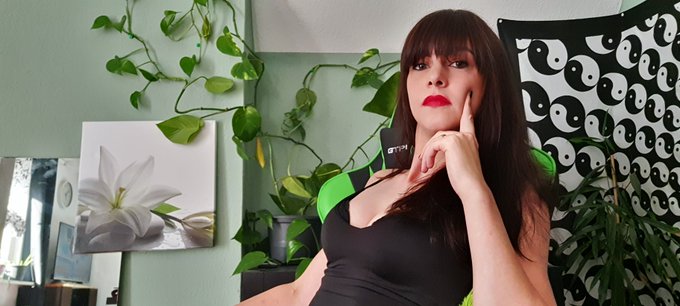 Good morning loveley people around the world :) How are you doing today? Any ideas how i could spend<a href="/tag/gamble"class="tags"><span>#gamble</span></a><a href="/tag/onlyfansgirl"class="tags"><span>#onlyfansgirl</span></a>