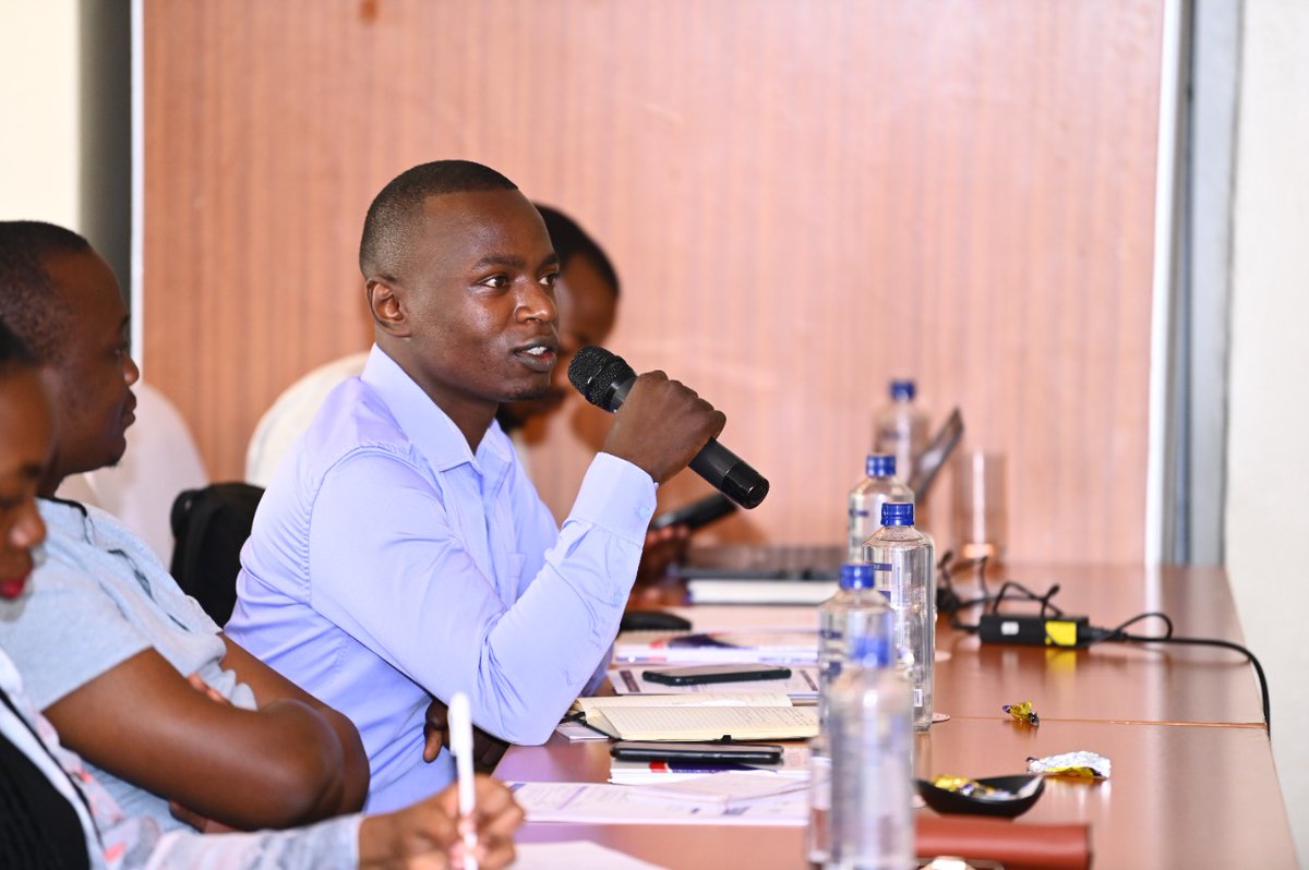 The notion that journalists should get any kind of information may not be correct. Journalists need to seek and request information from various sources. #AccessToinformation #IDUAI2022

@MediaCouncilK @katibainstitute @TIKenya