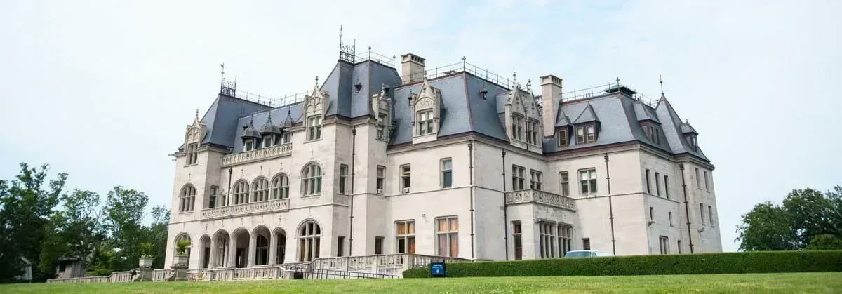 juliabocchese's tweet photo. Want to vacation at Newport? 😍 https://t.co/PPiO4Xkeer #visitri #travelblog #travelbloggers #bloggerstribe @PLBChat https://t.co/eIk4E9FVFG