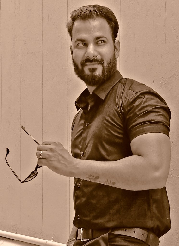 __rushal__'s tweet photo. महज़ दुनियां को अच्छा लगने के लिए मैं अपने आत्मसम्मान का कत्ल नहीं कर सकता..।।।। https://t.co/g9gvWVizDT