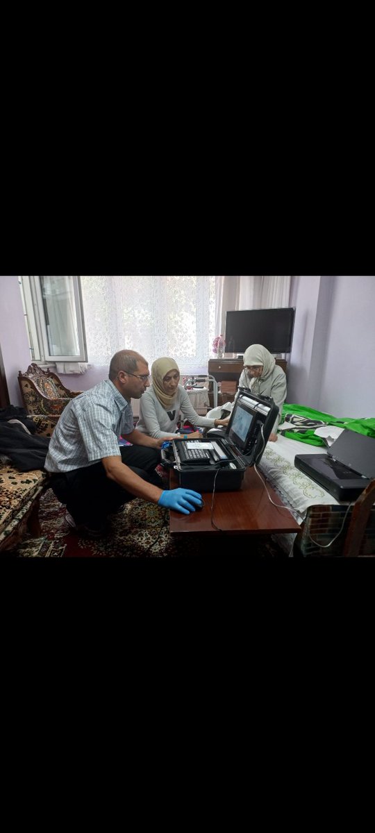 #AdresteNüfusHizmeti kapsamında 72 yaşındaki Zübeyde teyzemizin T.C. Kimlik kartı başvurusunu ve hayır duasını aldık. #HayatınızınHeranında <a href="/hasansildak/">Hasan ŞILDAK</a> <a href="/sefikaygol/">Şefik AYGÖL</a> <a href="/MahmutKececi61/">🇹🇷Mahmut KEÇECİ🇹🇷</a> <a href="/Balikesir_nvi/">Balıkesir İl Nüfus ve Vatandaşlık Müdürlüğü</a>