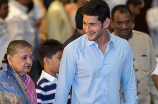 Superstar @urstrulyMahesh's mother Indira Devi garu passed away. May her soul Rest In Peace 🙏🙏 Our Deepest Condolences to #Krishna garu, #MaheshBabu garu and the whole family..