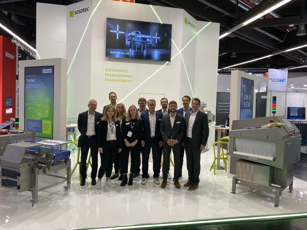 Sesotec's tweet photo. Show time: FACHPACK/POWTECH opened its doors yesterday. Sesotec presents x-ray systems and metal detectors for piece and bulk goods. You will find us in Hall 2, Stand 2-213. We look forward to your visit! https://t.co/39gZFPjuwg