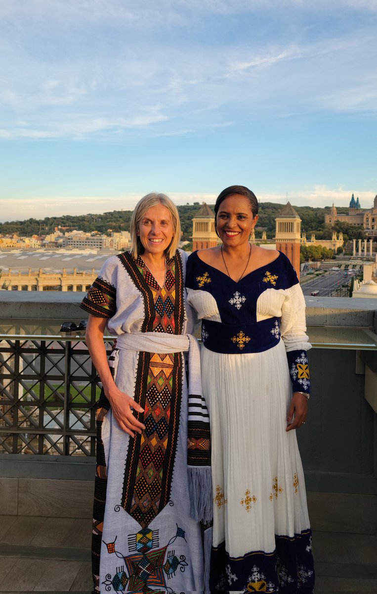 #Derartu

"The race, esp. the 26th (victory) lap, was amazing. I didn't understand what Elana was saying but I showed a good gesture &amp; smiled back. It conveys a message of unity, peace &amp; love." 

"I haven't been to Barcelona after the race and am excited to be back with Elana"