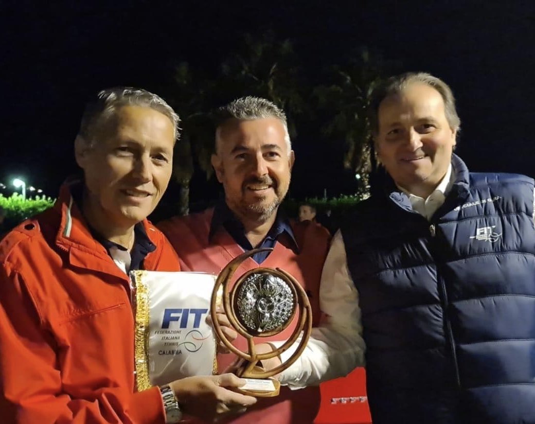 FongaMarcello's tweet photo. #festadellosport #falkensteiner #calabria #curinga #pizzocalabro #sport #divertimento #relax #motori #fitcalabria #fmcredit #ferrari #scuderiaferrari #mimmotiriolo #scuderiaferraricatanzaro https://t.co/bzvHNrE5Dh