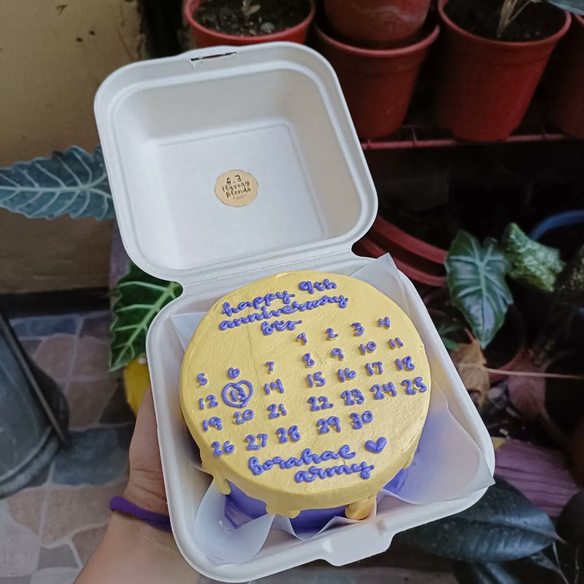 FlavoryBlends's tweet photo. Bento cakes for today's post ~ It makes me crave and order. 

Order yours ~ 

#flavoryblends✨ #minimalistdesign #minimalistcake #dedicationcake #bentocakeph #bentocakescavite https://t.co/l9NWwaeBJN