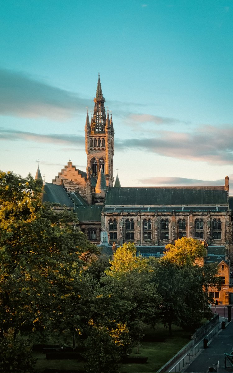 JohnnyBoyBriggs's tweet photo. Another fine day on campus 🙂🎓 @UofGlasgow @UofGDigitalEd 
#uofg #universityofglasgow #glasgowuniversity #Glasgow #uofglasgow https://t.co/Dl1jYVRocX
