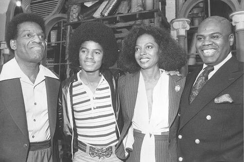 TheMJJournal's tweet photo. #OnThisDay in #TheMJJournal: September 28, 1977: Universal Pictures holds a press conference at #AstoriaStudios in Queens , #NewYork to announce the movie #TheWiz. #MichaelJackson attends with @DianaRoss, Nipsey Russell and Ted Ross. https://t.co/aVE1UXISow