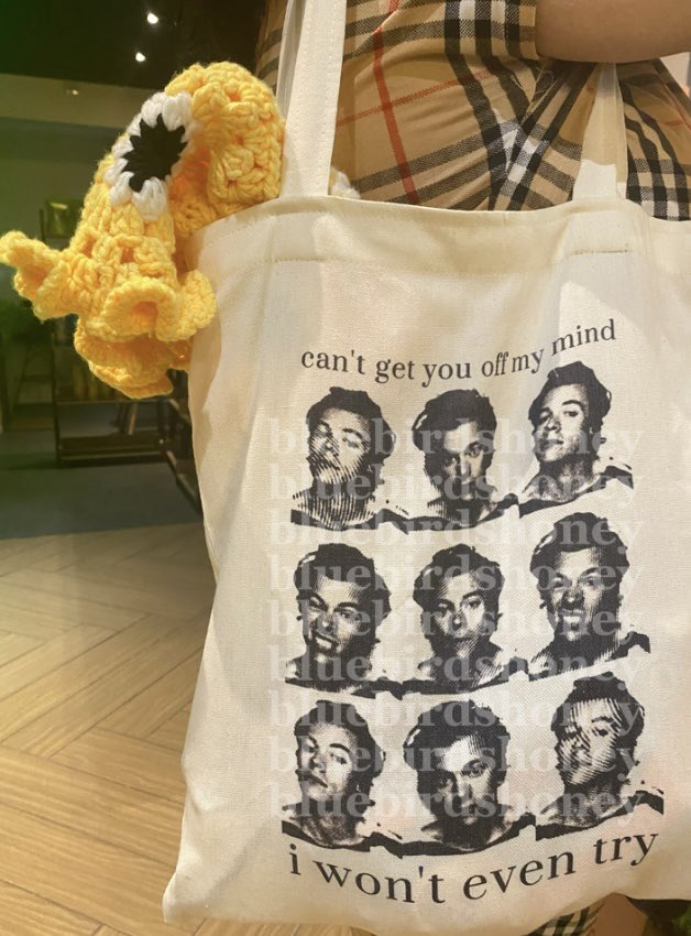BLOUBIRDSHONEY's tweet photo. greetings filo besties! happy 28th!!! i have finally decided to start selling tote bags of my own designs. the initial release will be of two designs (see pictures below). if you’re interested, kindly fill out this form below. help me out by making budol to your friends too (: https://t.co/3xNJXk2ASG