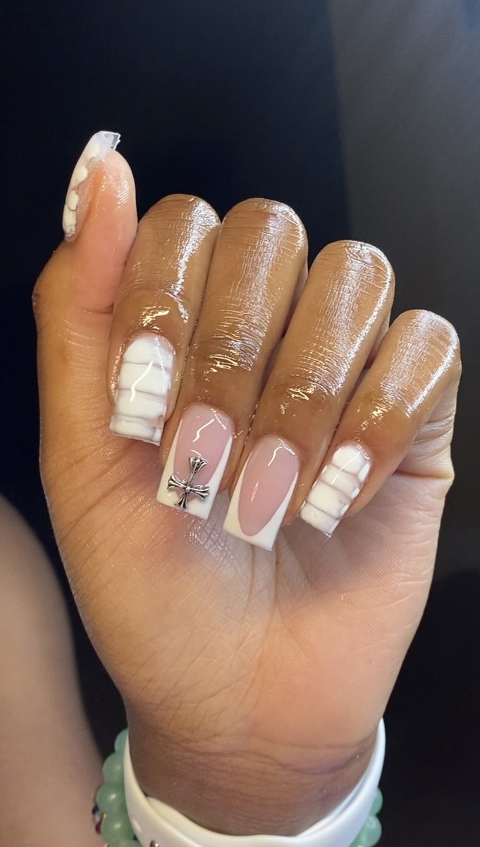 NailTechKayla's tweet photo. Cutee Nails 🤍💅🏾 https://t.co/alVfhfQCAh