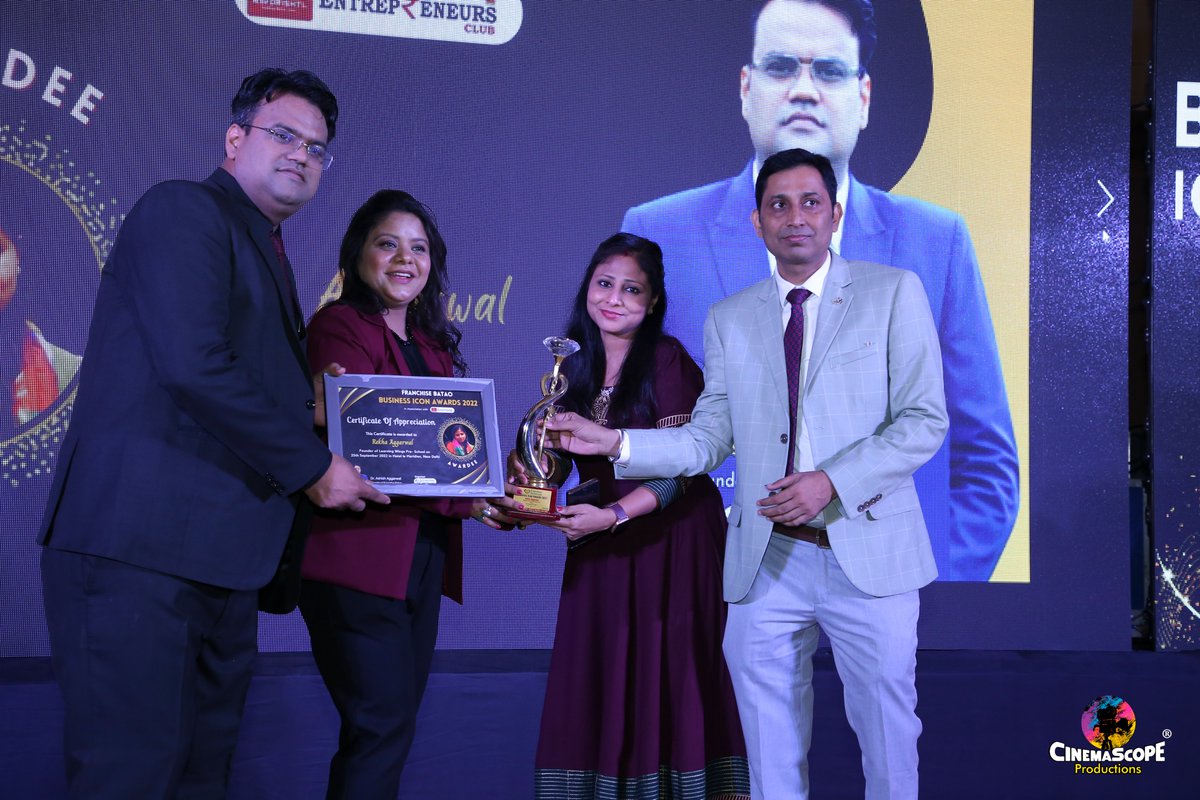 franchisebatao's tweet photo. Congratulations Mrs. Rekha Aggarwal Founder of Learning wings Pre School for Franchise Batao Business Icon Award.🥳🥳🥳

#BusinessIconAward #franchisebatao #awards #Delhiawards #scess #enterpreneur #event #leaders #businessman #businessowners #meetup #training #lemeridein #delhi https://t.co/zDKu9TW91v